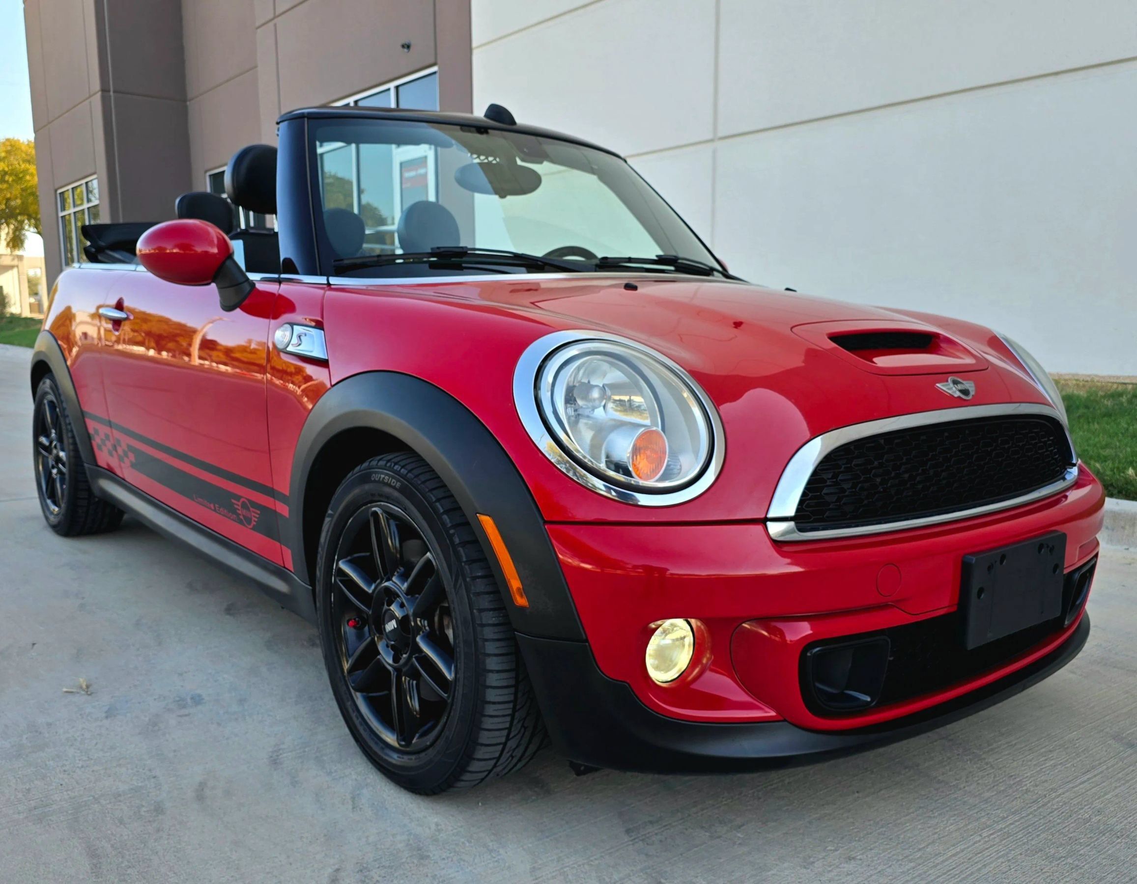 Used 2015 MINI Cooper S FWD image 4