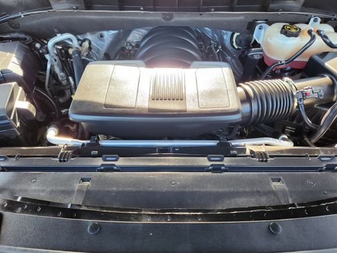 Certified 2021 Cadillac Escalade Luxury image 32