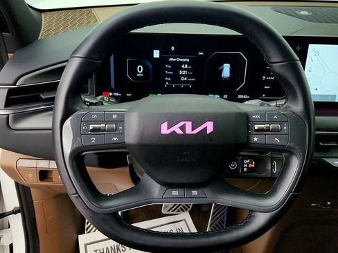 Used 2024 Kia EV9 GT-Line AWD/4WD image 14