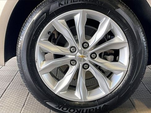 Used 2024 Chevrolet Malibu LT image 36