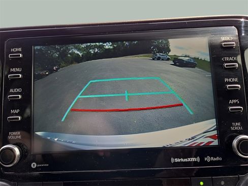 Used 2022 Toyota Highlander LE image 20