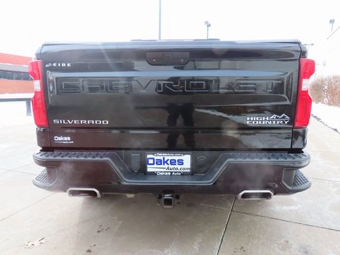 Used 2022 Chevrolet Silverado 1500 High Country image 6