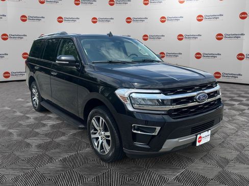 Used 2024 Ford Expedition Limited AWD/4WD image 7