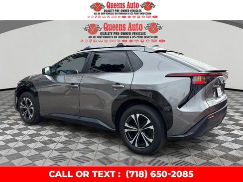 Used 2023 Toyota bZ4X AWD w/ Weather Package image 4