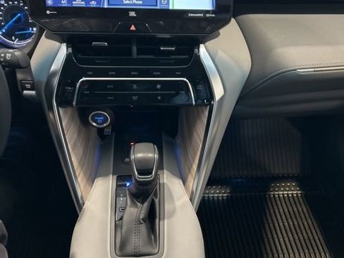 Certified 2021 Toyota Venza XLE w/ Softex Package image 14