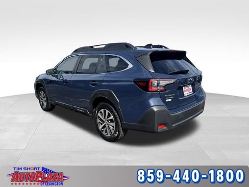 Used 2024 Subaru Outback Premium AWD/4WD image 2