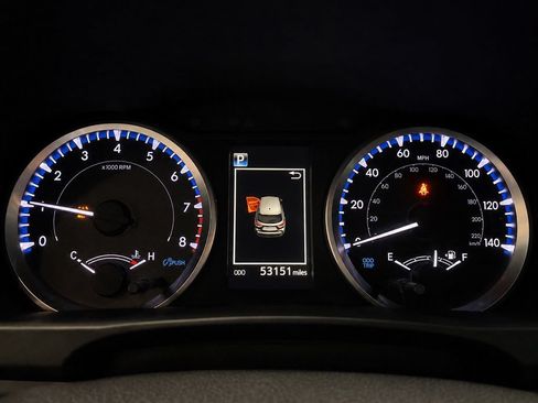 Used 2019 Toyota Highlander LE FWD image 10