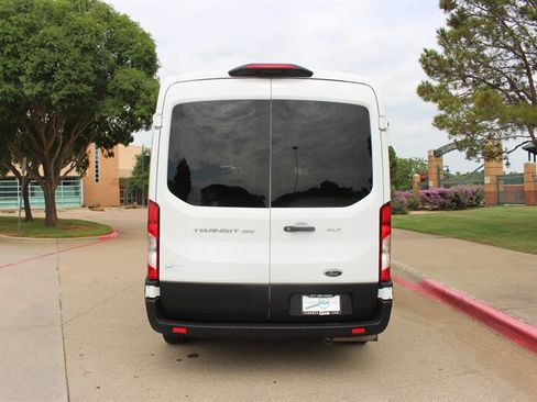 Used 2023 Ford Transit 350 XLT RWD image 4