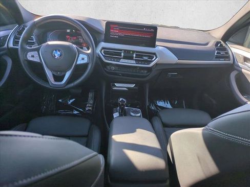 Certified 2025 BMW X4 xDrive30i w/ Premium Package image 19