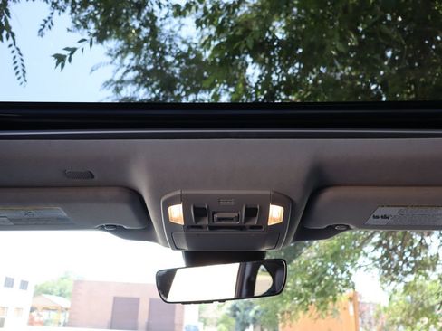 Used 2021 Toyota Highlander Limited AWD/4WD image 31