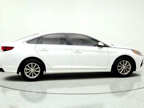 Used 2019 Hyundai Sonata SE FWD image 4
