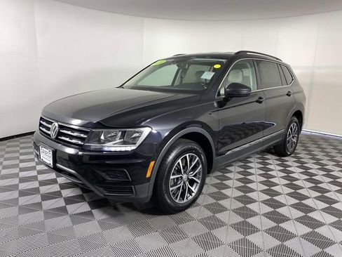 Used 2020 Volkswagen Tiguan SE AWD/4WD image 4