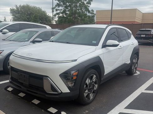 Used 2024 Hyundai Kona SEL w/ Convenience Package image 1