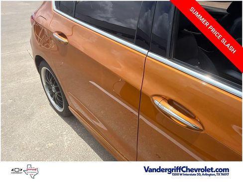 Used 2017 Chevrolet Cruze Premier FWD image 9