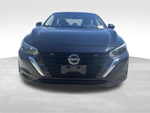 Used 2025 Nissan Sentra SV FWD image 19
