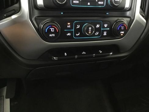 Used 2017 GMC Sierra 1500 SLE w/ SLE Value Package AWD/4WD image 31