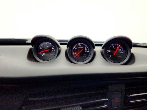 Used 2023 Nissan Z w/ Floor Mat Package (L93) image 20