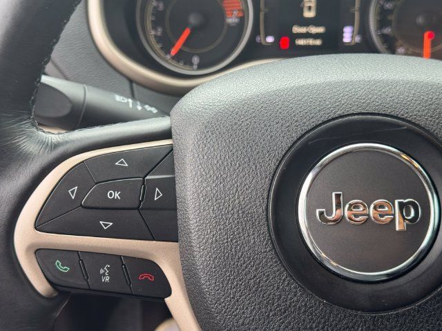 Used 2016 Jeep Cherokee 75th Anniversary FWD image 25