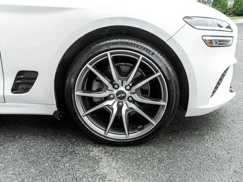 Used 2022 Genesis G70 2.0T w/ Prestige Package AWD/4WD image 4