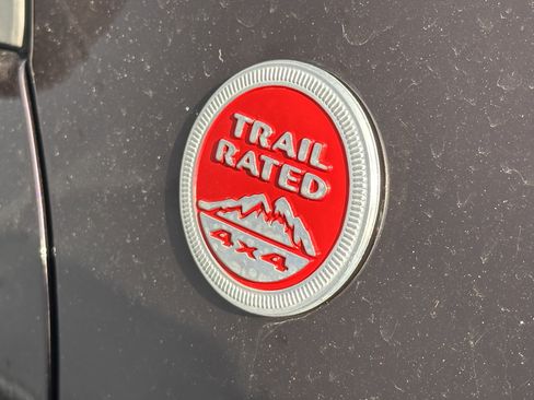 Used 2021 Jeep Cherokee Trailhawk w/ Sun, Sound & Nav Group image 13