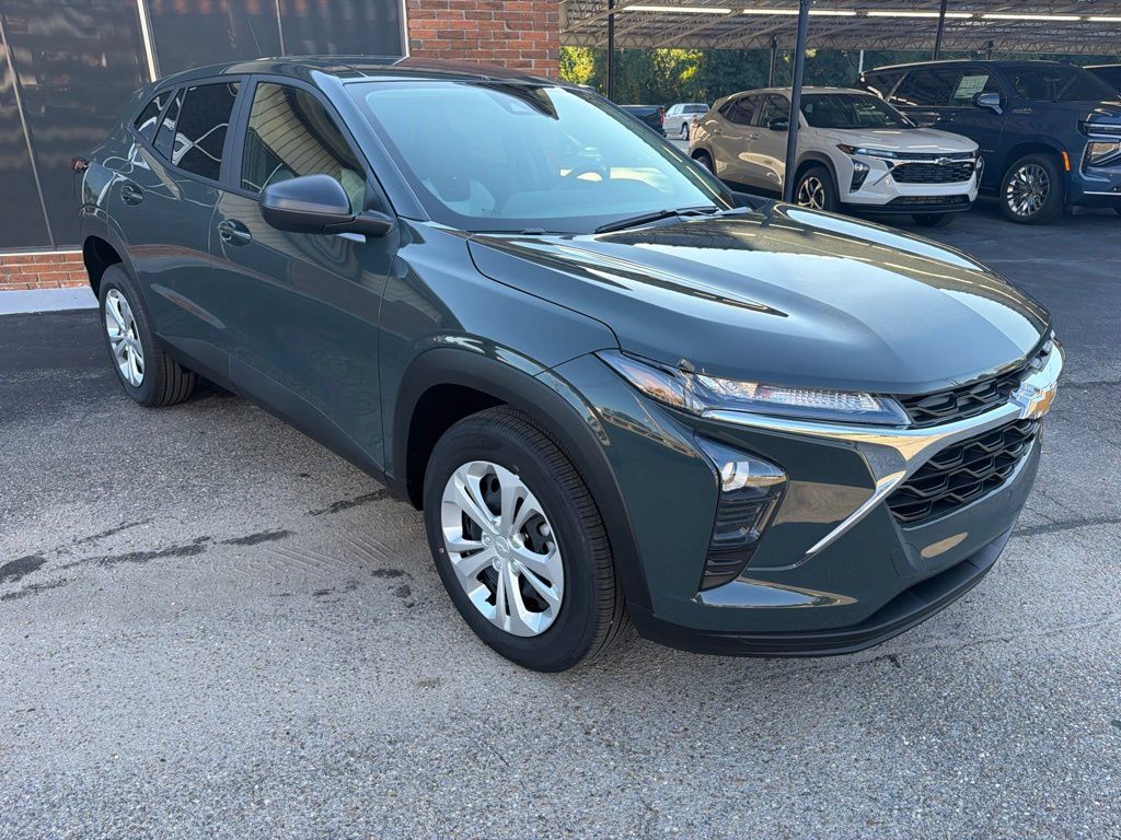 New 2026 Chevrolet Trax LS FWD image 3