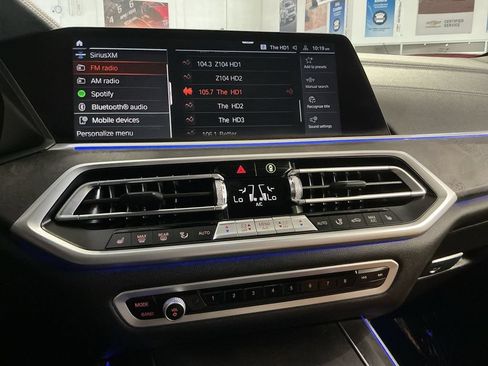 Used 2023 BMW X5 xDrive40i w/ Premium Package AWD/4WD image 19