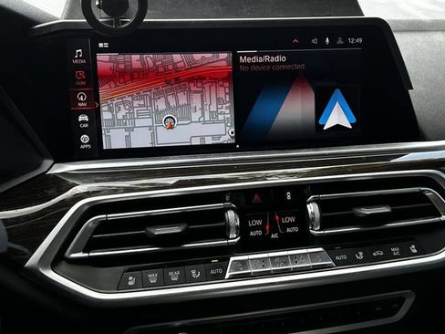Used 2019 BMW X5 xDrive40i w/ M Sport Package AWD/4WD image 19