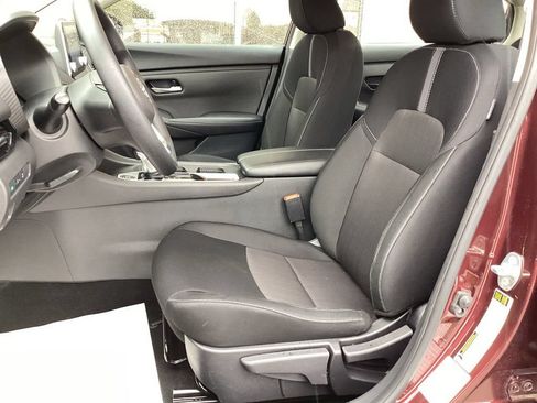 Used 2025 Nissan Sentra SV FWD image 12