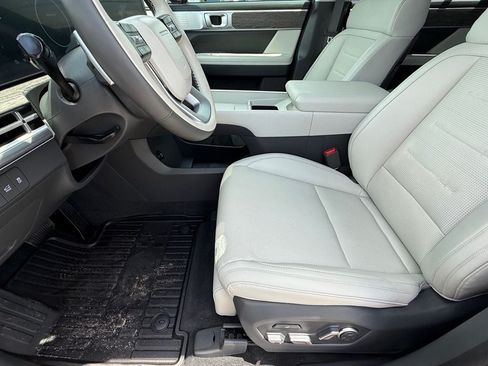 Used 2025 Hyundai Santa Fe Calligraphy AWD/4WD image 12