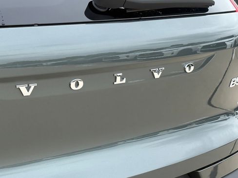 New 2026 Volvo XC40 B5 Plus w/ Protection Package Premier image 7