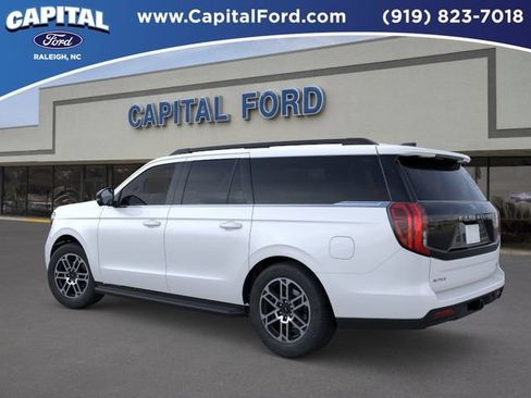 New 2026 Ford Expedition Max Active RWD image 4