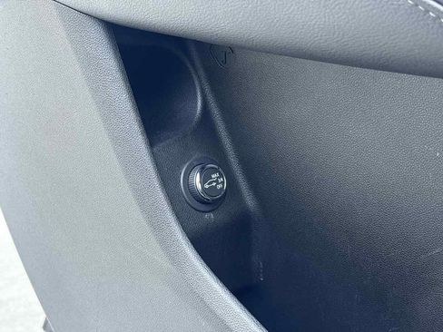 Used 2019 Cadillac XT4 Premium Luxury image 22