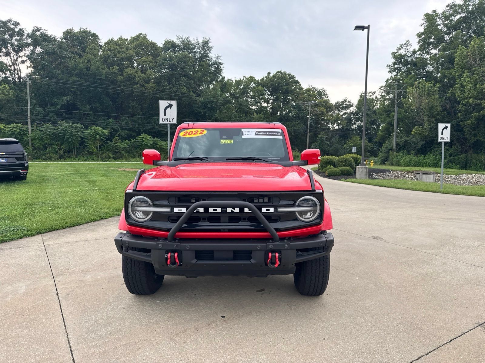Used 2022 Ford Bronco Outer Banks AWD/4WD image 2