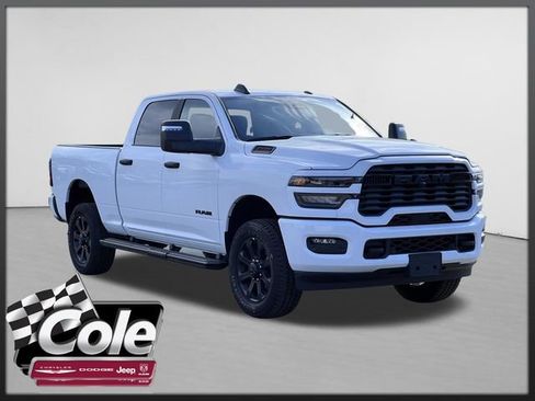 Used 2025 RAM 2500 Big Horn AWD/4WD image 1