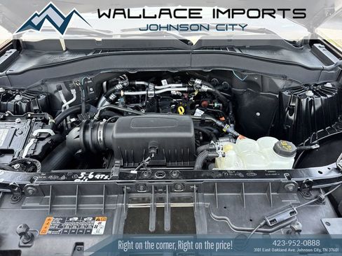 Used 2021 Ford Explorer XLT AWD/4WD image 45