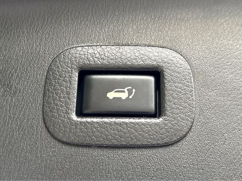 Used 2019 Nissan Armada SV w/ Driver Package image 25