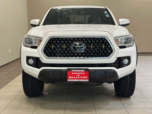 Used 2019 Toyota Tacoma TRD Off-Road image 6