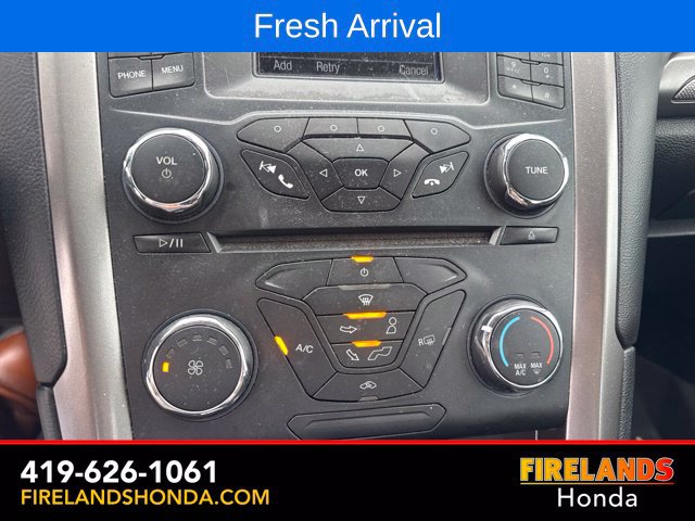 Used 2017 Ford Fusion SE FWD image 23