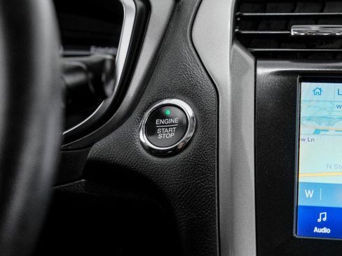 Used 2020 Ford Fusion SEL FWD image 19