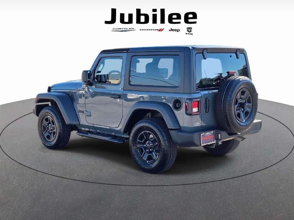 Used 2026 Jeep Wrangler Sport AWD/4WD image 4