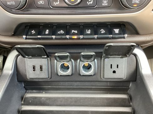 Used 2019 GMC Sierra 2500 Denali w/ Duramax Plus Package image 26