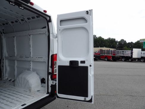 Used 2025 RAM ProMaster 3500 w/ Convenience Group FWD image 45