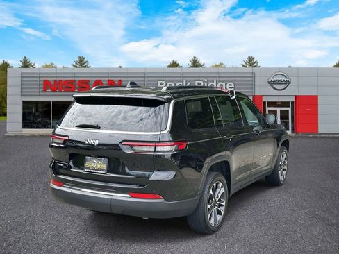 Used 2025 Jeep Grand Cherokee L Laredo AWD/4WD image 5