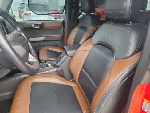 Used 2023 Ford Bronco Outer Banks AWD/4WD image 10