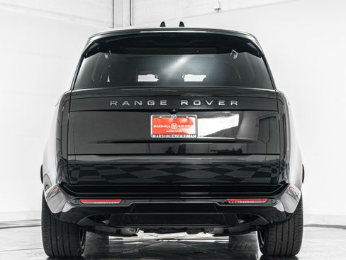 Used 2025 Land Rover Range Rover SE AWD/4WD image 8