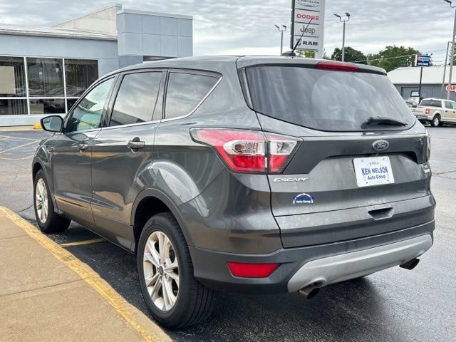 Used 2017 Ford Escape SE FWD image 7