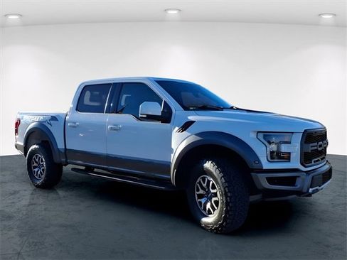 Used 2018 Ford F150 Raptor w/ Equipment Group 802A Luxury image 22