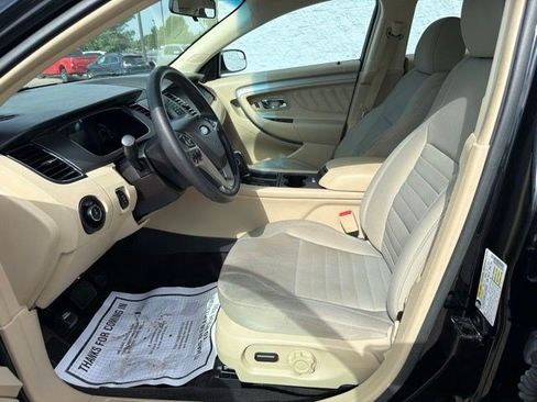 Used 2018 Ford Taurus SE FWD image 13