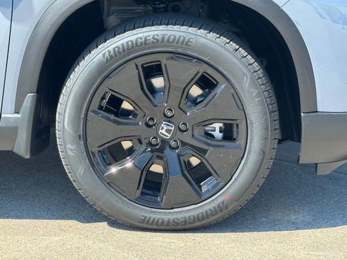 New 2026 Honda Pilot Black Edition image 4