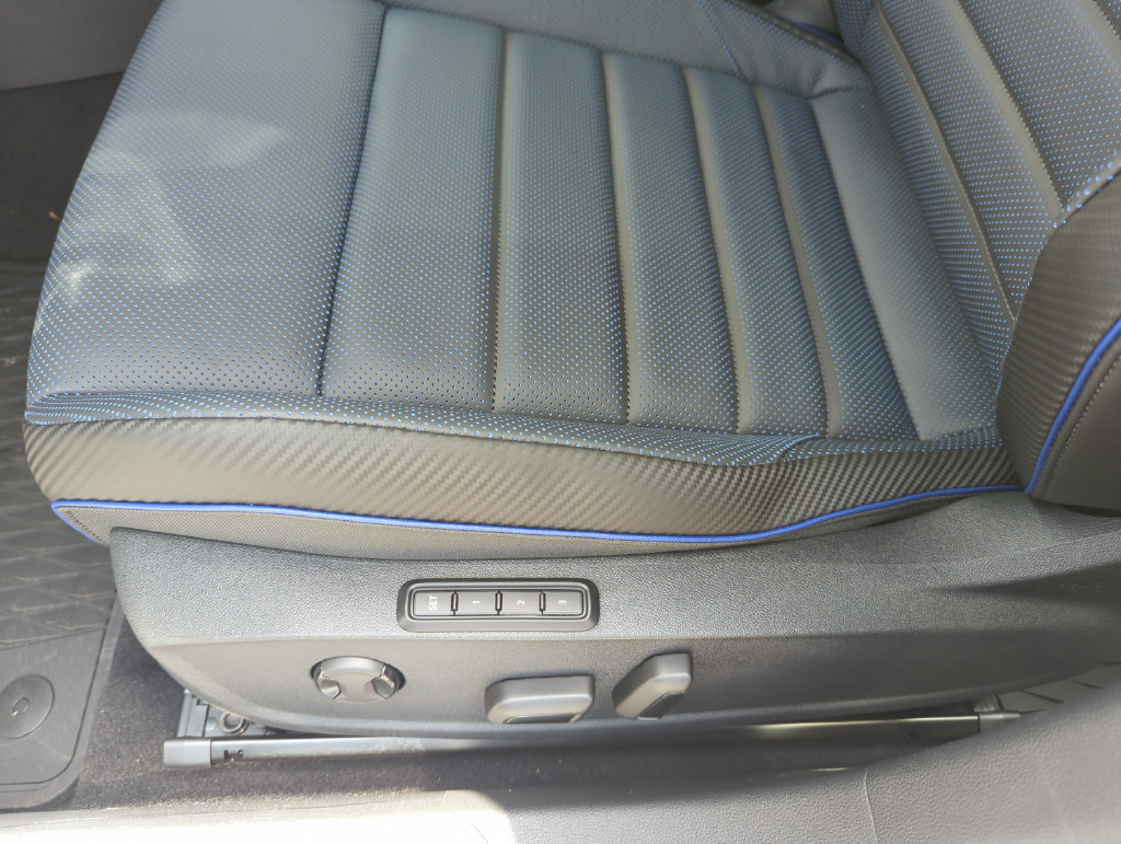 New 2026 Volkswagen Golf AWD/4WD image 33
